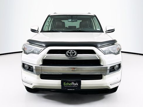 Used 2018 Toyota 4Runner Limited AWD/4WD image 2