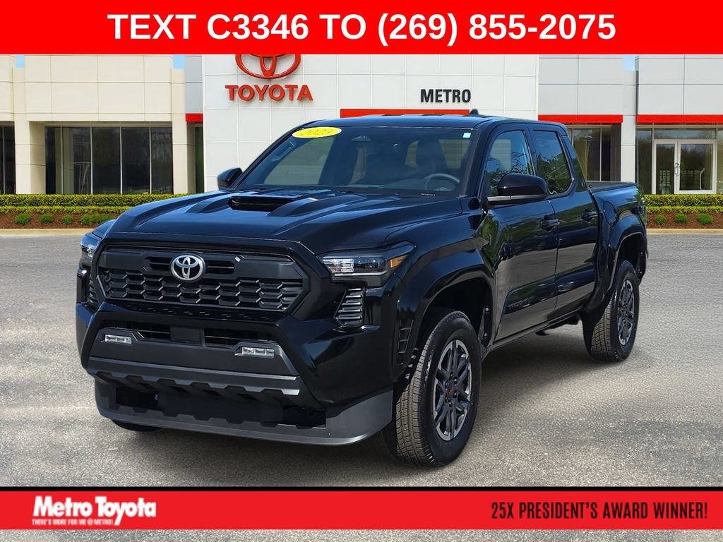 Used 2025 Toyota Tacoma TRD Sport AWD/4WD image 1