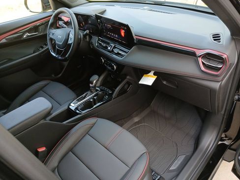New 2026 Chevrolet TrailBlazer RS w/ Convenience Package AWD/4WD image 30