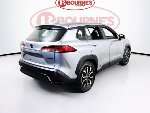 Used 2024 Toyota Corolla Cross AWD Hybrid image 9