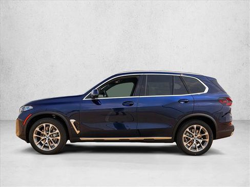 New 2026 BMW X5 xDrive40i w/ Climate Comfort Package AWD/4WD image 8