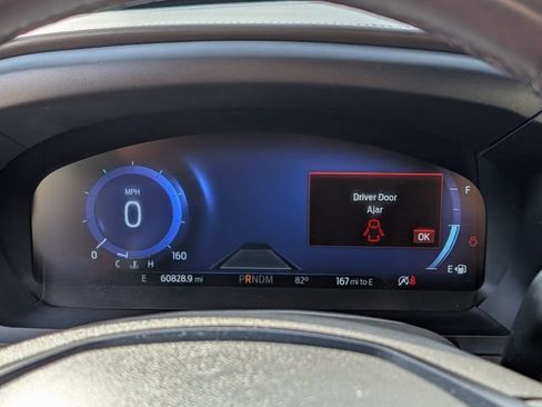 Used 2020 Ford Explorer Platinum w/ Premium Technology Package AWD/4WD image 21
