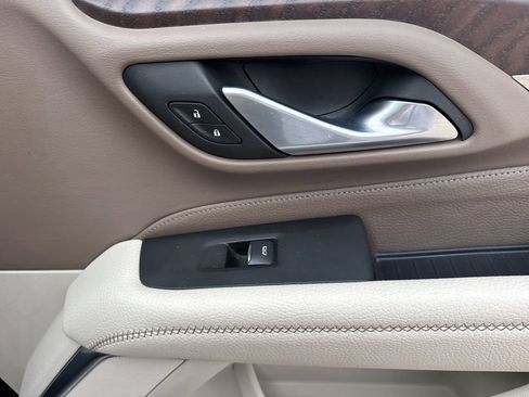 Used 2022 GMC Yukon XL Denali image 54