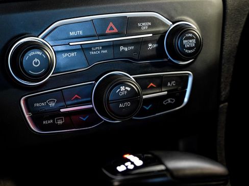 Used 2023 Dodge Charger R/T w/ Blacktop Package image 22