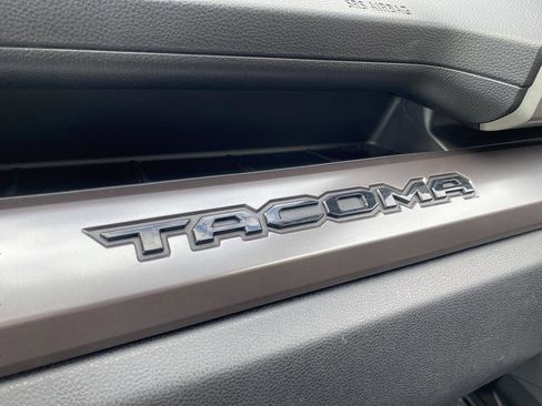 Used 2025 Toyota Tacoma TRD Sport w/ TRD Sport Premium Package image 12