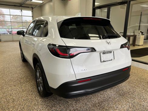 New 2026 Honda HR-V LX image 4