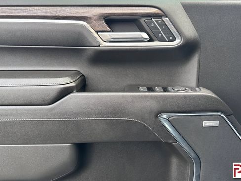Certified 2023 Chevrolet Silverado 1500 LTZ AWD/4WD image 12