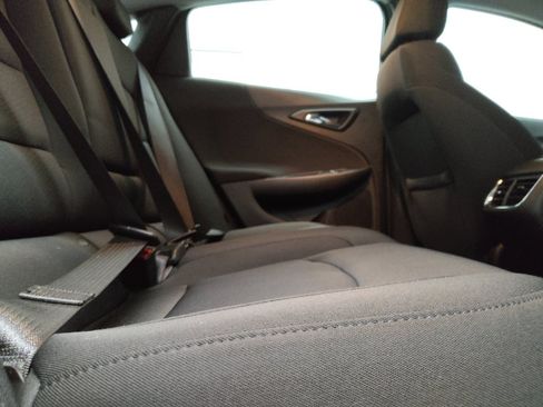 Used 2021 Chevrolet Malibu LT FWD image 19