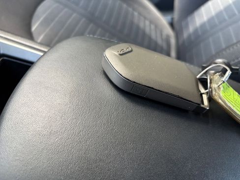 Used 2025 Kia K5 LXS image 27