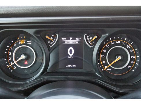 Used 2024 Jeep Wrangler Willys image 17