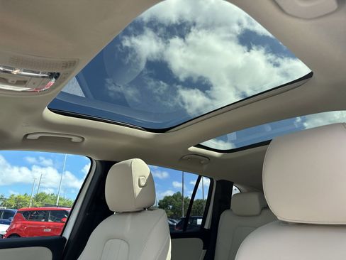 Used 2023 Mercedes-Benz EQB 250+ image 16