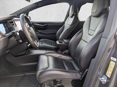 Used 2016 Tesla Model X 75D image 16