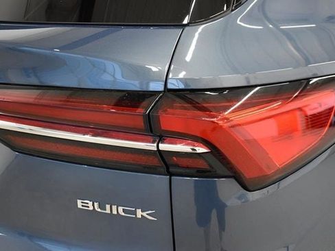 Used 2025 Buick Enclave Preferred image 12