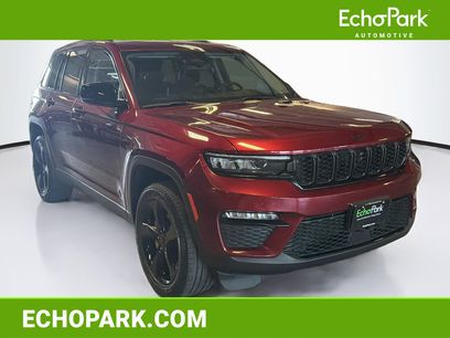 Used 2023 Jeep Grand Cherokee Limited w/ Black Appearance Package