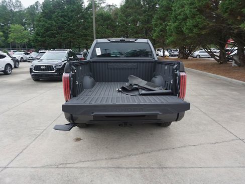 Used 2025 Toyota Tundra Platinum AWD/4WD image 17