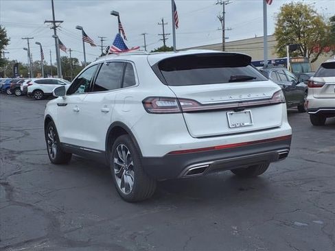 New 2022 Lincoln Nautilus Reserve image 25