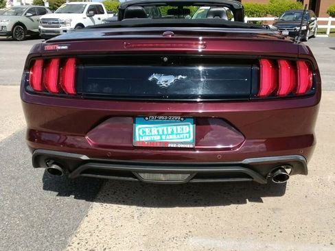 Used 2018 Ford Mustang Premium RWD image 3