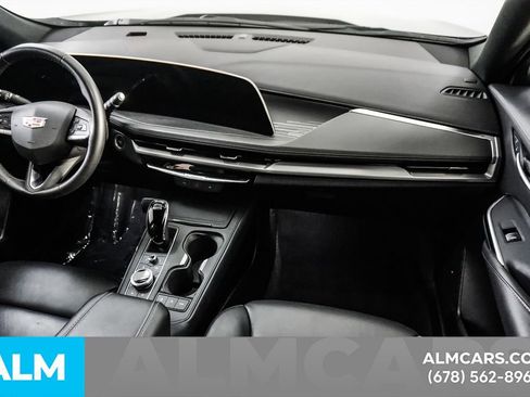 Used 2025 Cadillac XT4 Premium Luxury FWD image 21