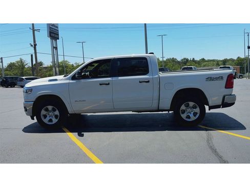 Used 2025 RAM 1500 Big Horn AWD/4WD image 5