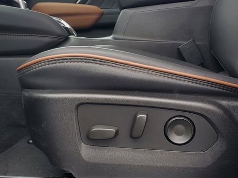 Used 2024 GMC Canyon AT4 w/ AT4 Premium Package image 10