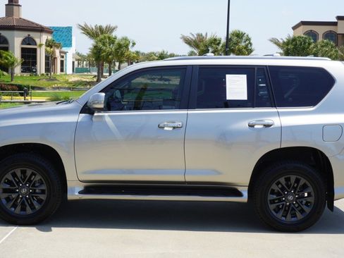 Certified 2023 Lexus GX 460 Premium AWD/4WD image 5