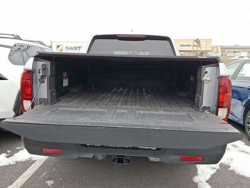 Used 2017 Honda Ridgeline RTL-T image 29