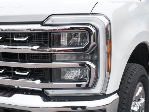 New 2026 Ford F250 Lariat w/ Lariat Premium Package image 14