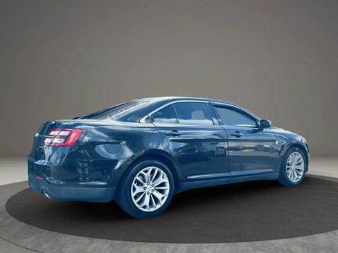 Used 2015 Ford Taurus Limited FWD image 13