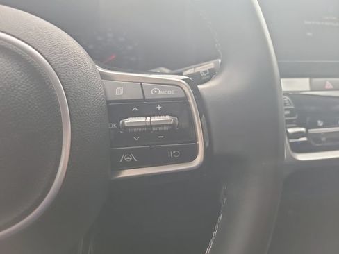 Used 2022 Kia Sorento S w/ Panoramic Sunroof Package FWD image 24