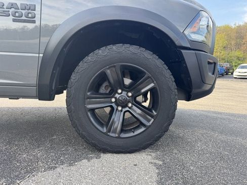 Used 2022 RAM 1500 Classic Warlock w/ Ceramic Gray Warlock Package AWD/4WD image 11