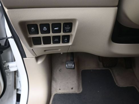 Used 2014 Nissan Pathfinder Platinum w/ Platinum Premium Package AWD/4WD image 16
