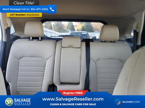 Used 2017 Ford Edge SE image 13