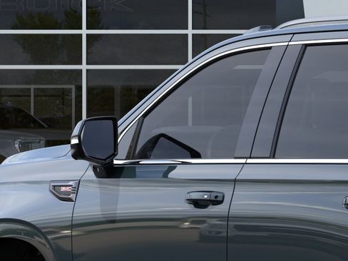 New 2026 GMC Yukon AT4 Ultimate AWD/4WD image 12