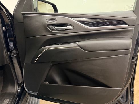 Used 2023 Cadillac Escalade Sport w/ LPO, ONYX Package AWD/4WD image 18
