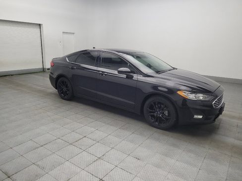 Used 2019 Ford Fusion SE w/ Equipment Group 151A FWD image 11