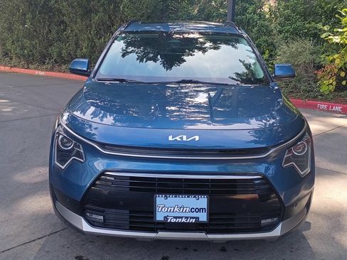 Used 2023 Kia Niro FWD image 12