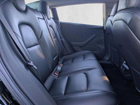 Used 2019 Tesla Model 3 Standard Range Plus image 23