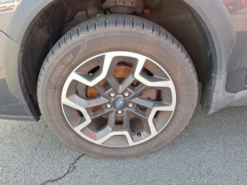 Used 2017 Subaru Crosstrek 2.0i Limited image 5