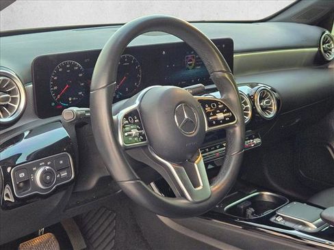 Used 2021 Mercedes-Benz A 220 image 10