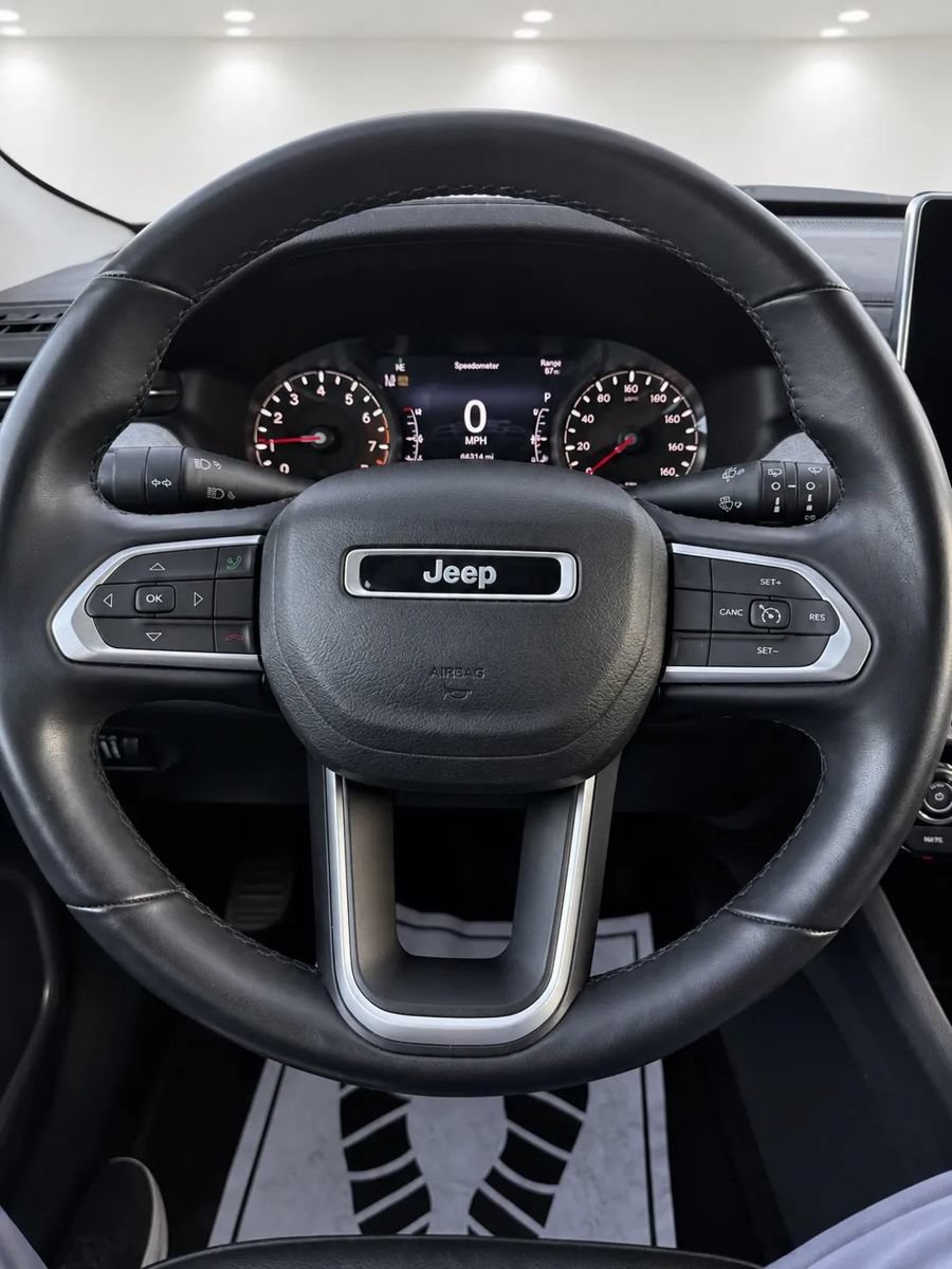 Used 2022 Jeep Compass Latitude AWD/4WD image 8