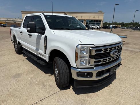 Used 2025 Ford F250 XLT AWD/4WD image 18
