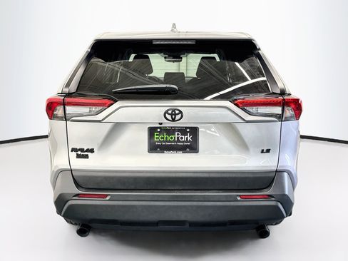 Used 2024 Toyota RAV4 LE FWD image 7