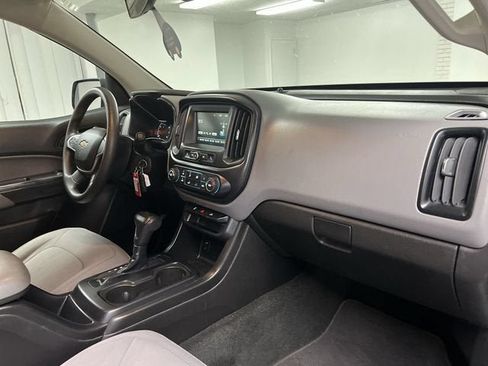 Used 2018 Chevrolet Colorado W/T w/ WT Convenience Package RWD image 27