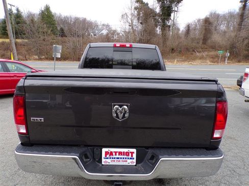 Used 2019 RAM 1500 Classic SLT image 45