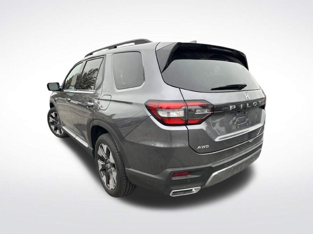 Used 2026 Honda Pilot Elite image 5