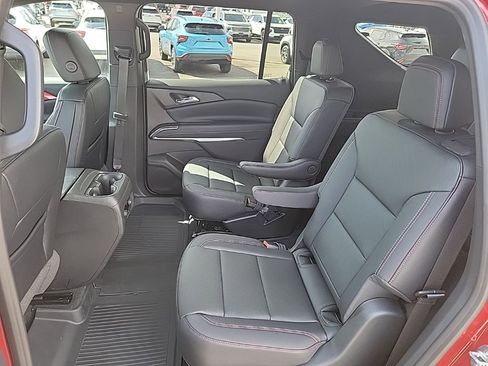 New 2026 Chevrolet Traverse Z71 w/ LPO, Floor Liner Package AWD/4WD image 12