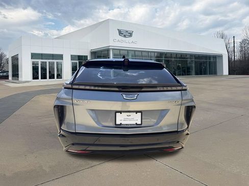 Used 2025 Cadillac Lyriq Sport AWD/4WD image 4