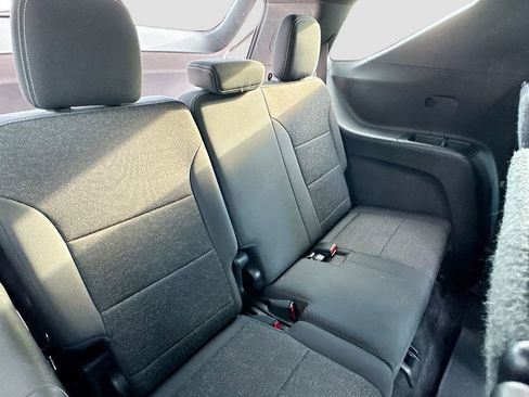 Used 2024 Chevrolet Traverse LT image 26