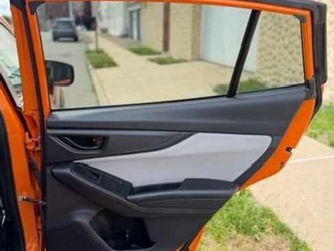 Used 2018 Subaru Crosstrek 2.0i Premium AWD/4WD image 19
