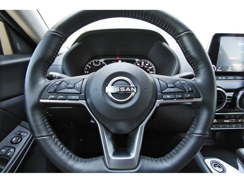 Used 2025 Nissan Sentra SV w/ All-Weather Package FWD image 14